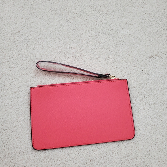 NWOT Kate Spade Coral Pink Saffiano Leather Zip Wristlet
